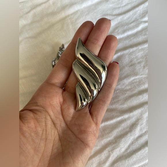 Silver Swirl Earrings NWOT! - Picture 4 of 4